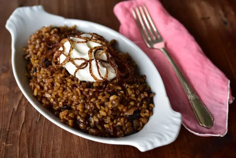 Authentic Lebanese Mujadara: Comforting Lentils & Rice with Caramelized Onions
